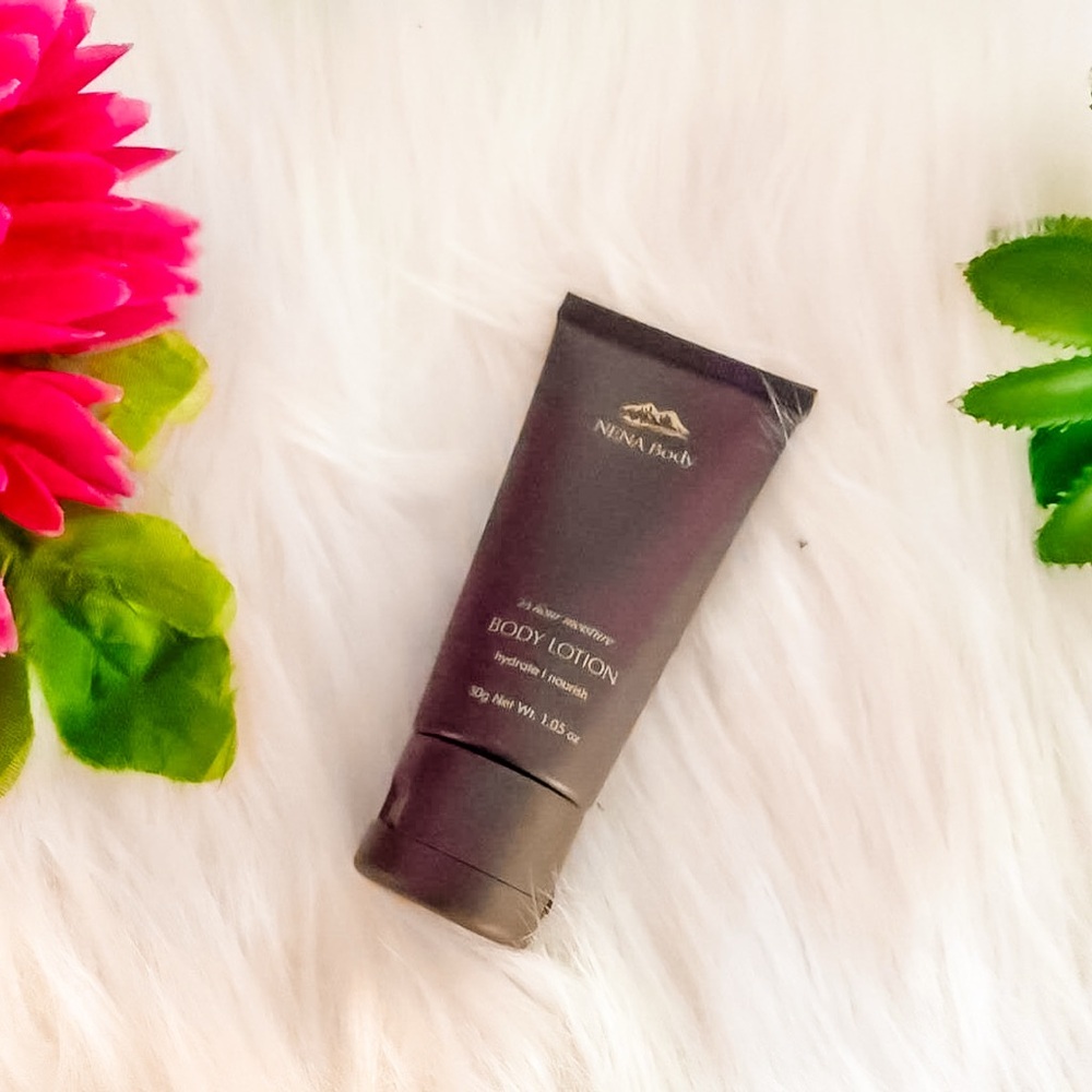 10/$25 • NENA SKINCARE Glacial‎ Body Lotion